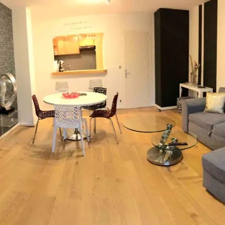 Le Cocon De Celine-luxe-centre Ville-parc Leo Lagrange-stade Auguste Delaune- Wifi Апартаменты *
